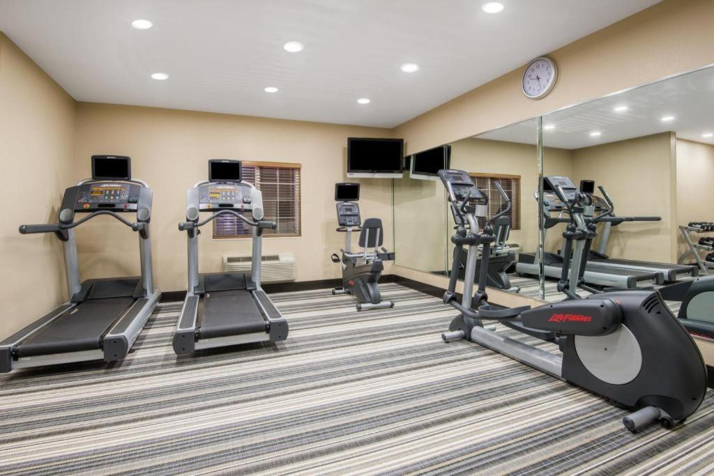 Candlewood Suites Jefferson City By Ihg Exterior photo